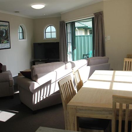 Villa Haven On Carroll Palmerston North Exterior foto